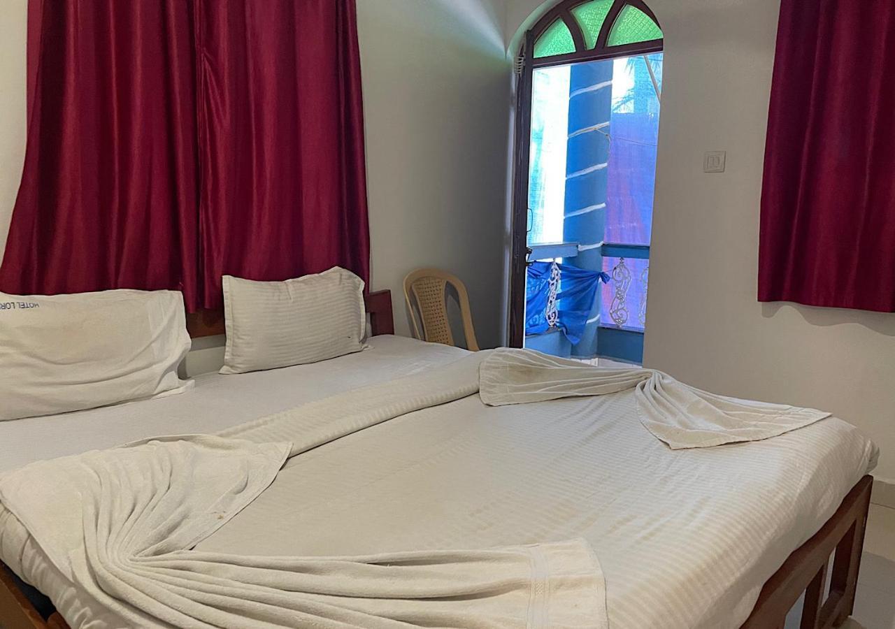 Baga Beach Ocean كالانغيُت المظهر الخارجي الصورة